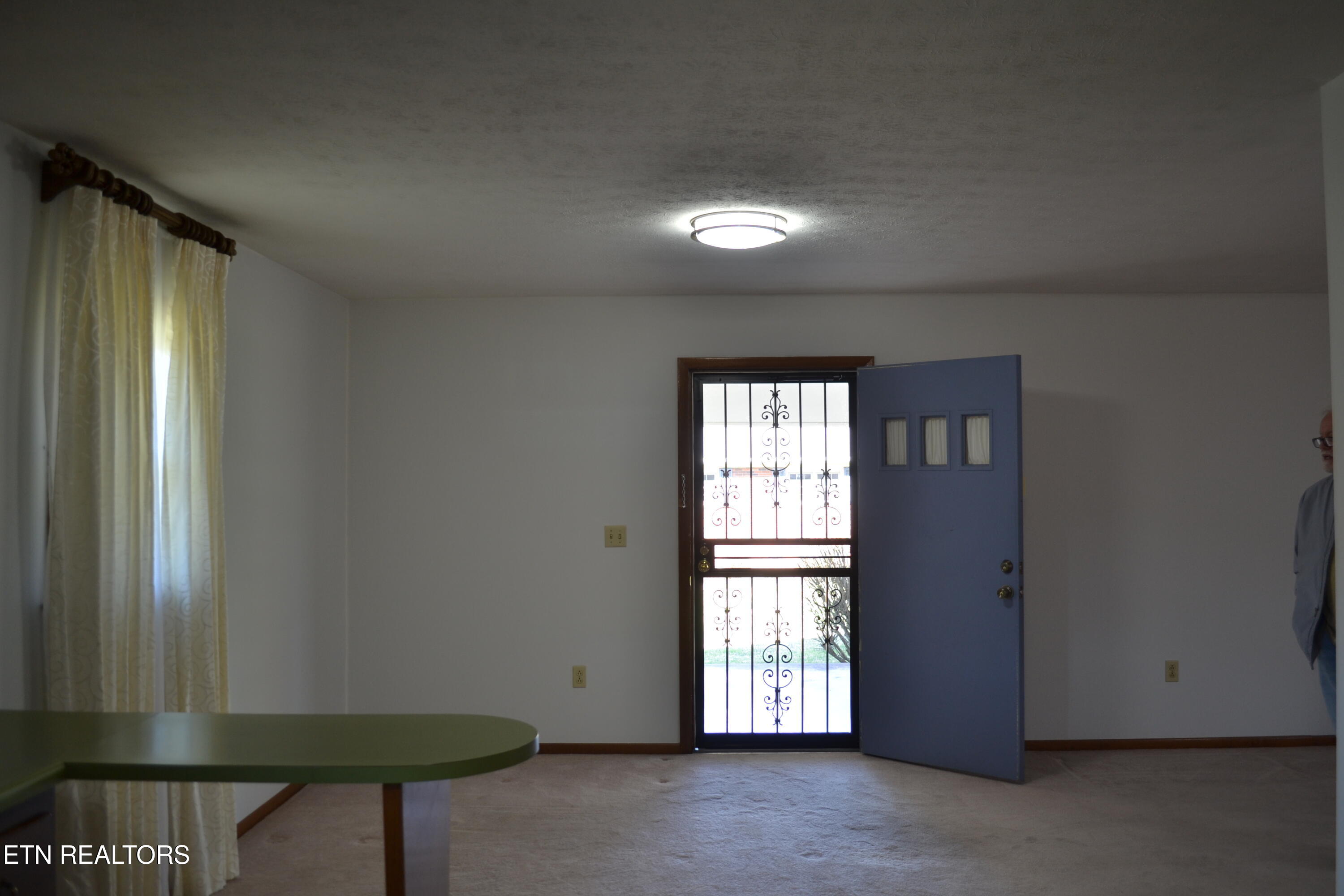360 Sharp Acres Road Jacksboro, TN 37757 - Photo 13 of 37 Dining area