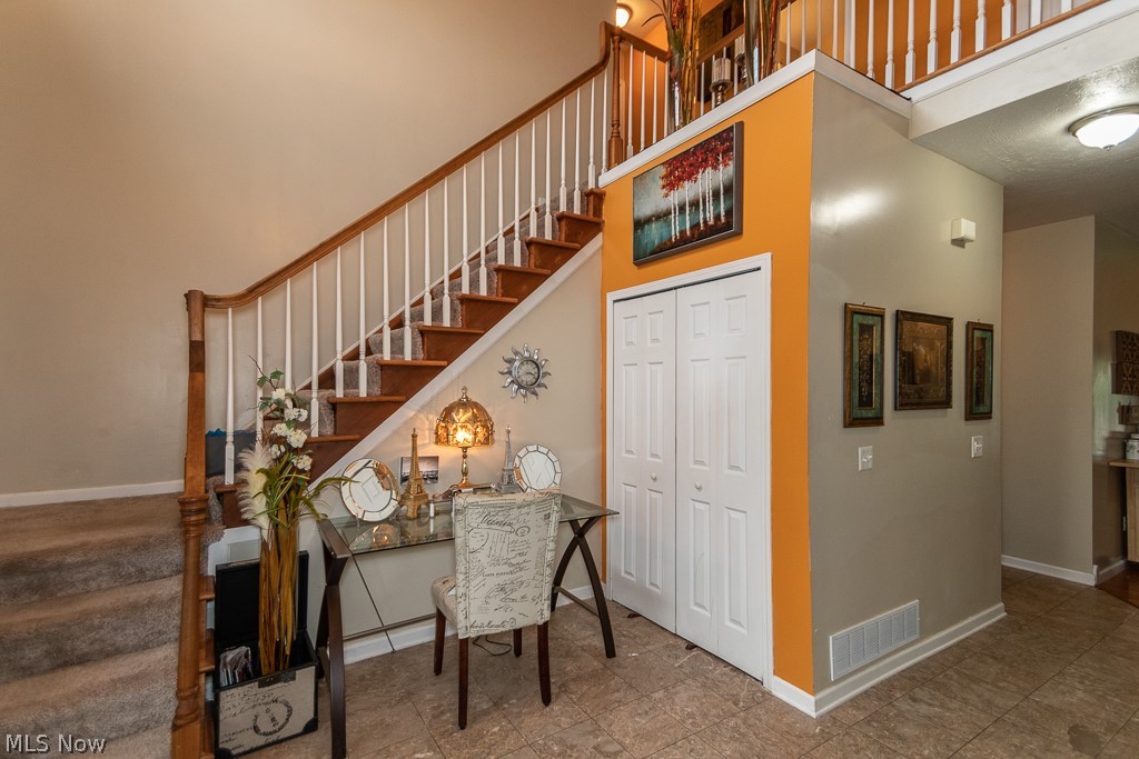 1416 Plainfield Road Cleveland, OH 44121 - Photo 15 of 33 Gallery Image 15