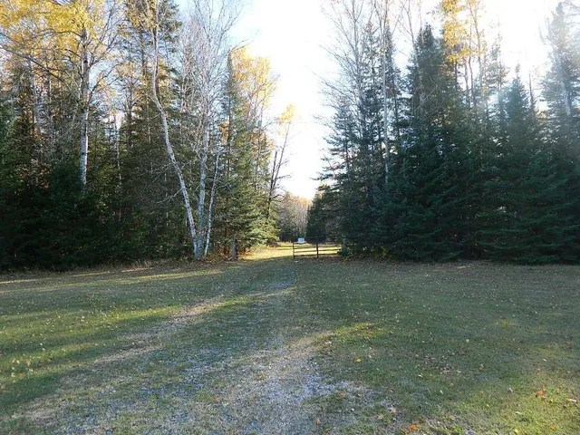 $250,000 | 9372 County Road 32 West, Loman, MN 56654