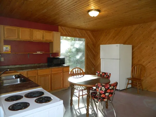 $250,000 | 9372 County Road 32 West, Loman, MN 56654