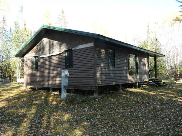 $250,000 | 9372 County Road 32 West, Loman, MN 56654