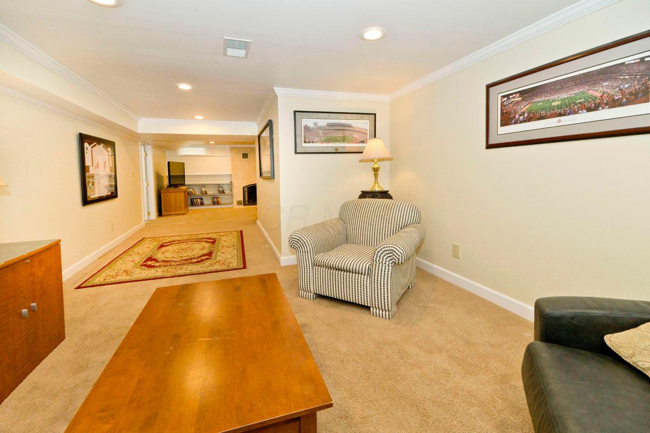 2733 Tudor Road Columbus, OH 43209 - Photo 26 of 37 Gallery Image 26
