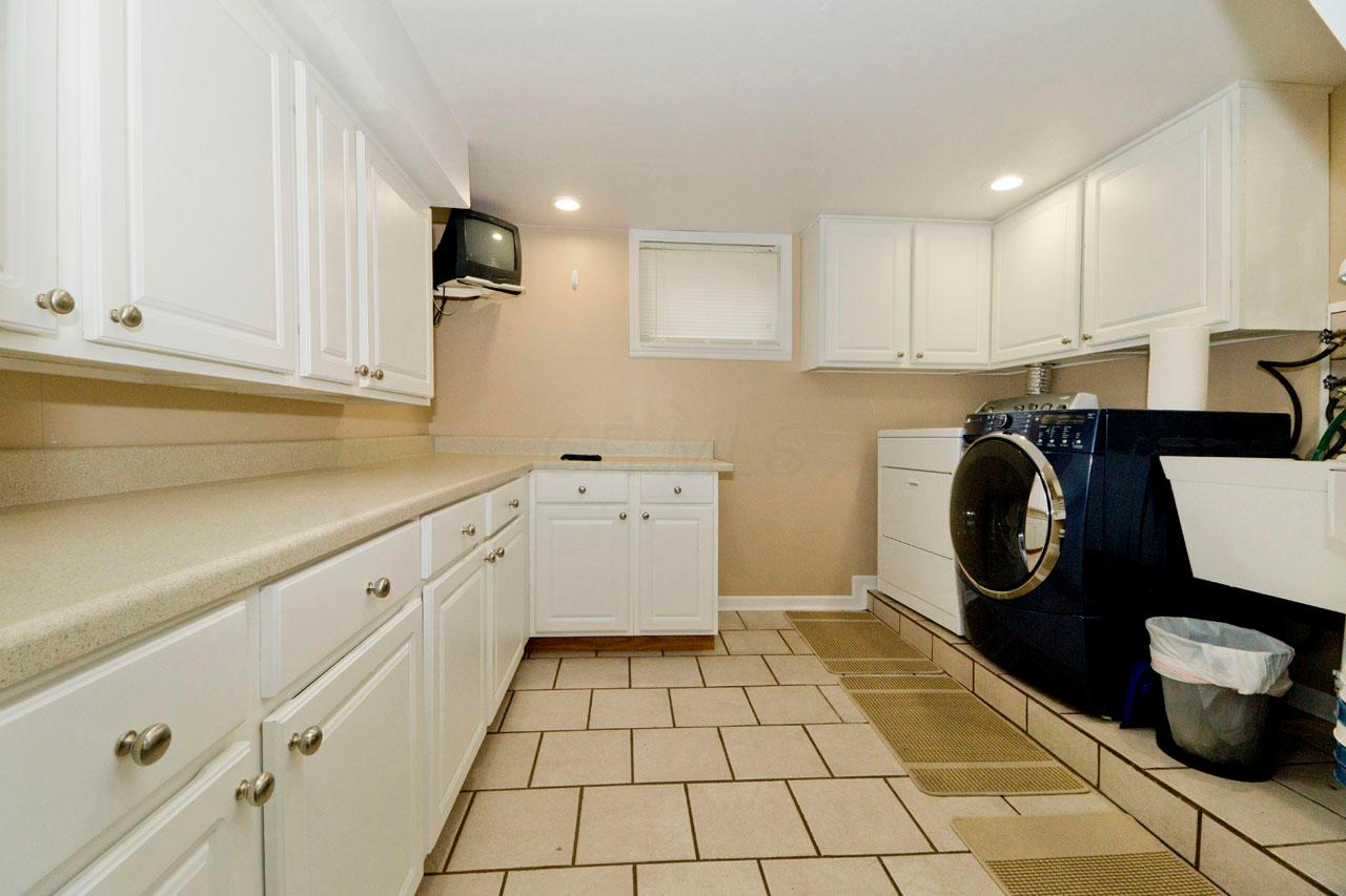 2733 Tudor Road Columbus, OH 43209 - Photo 29 of 37 Gallery Image 29