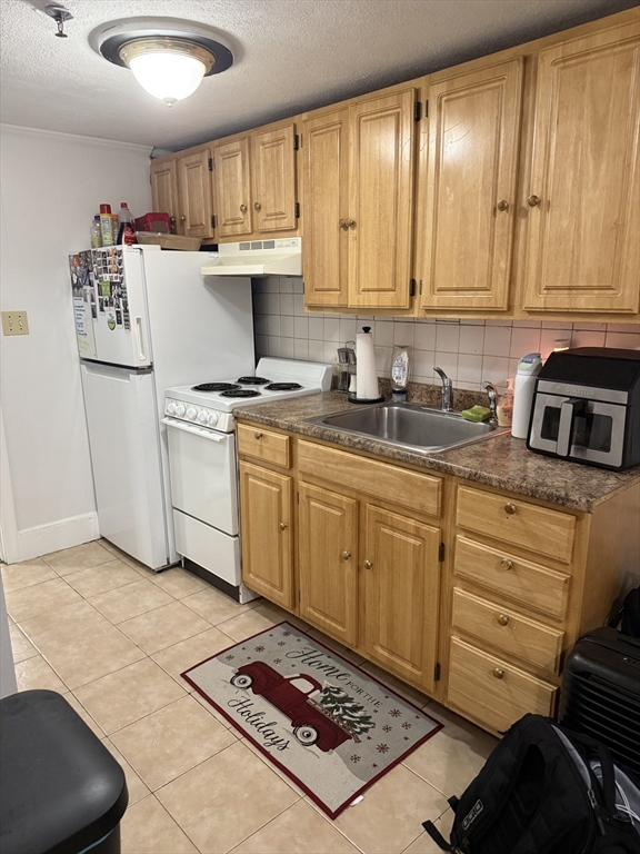 513 Beacon Street, Unit 1 Boston, MA 02215 - Photo 4 of 14