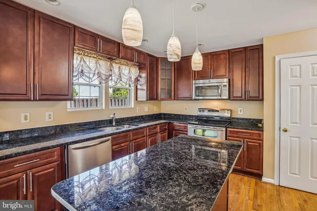 $3,300 | 3500 Lacrosse Court, Woodbridge, VA 22193