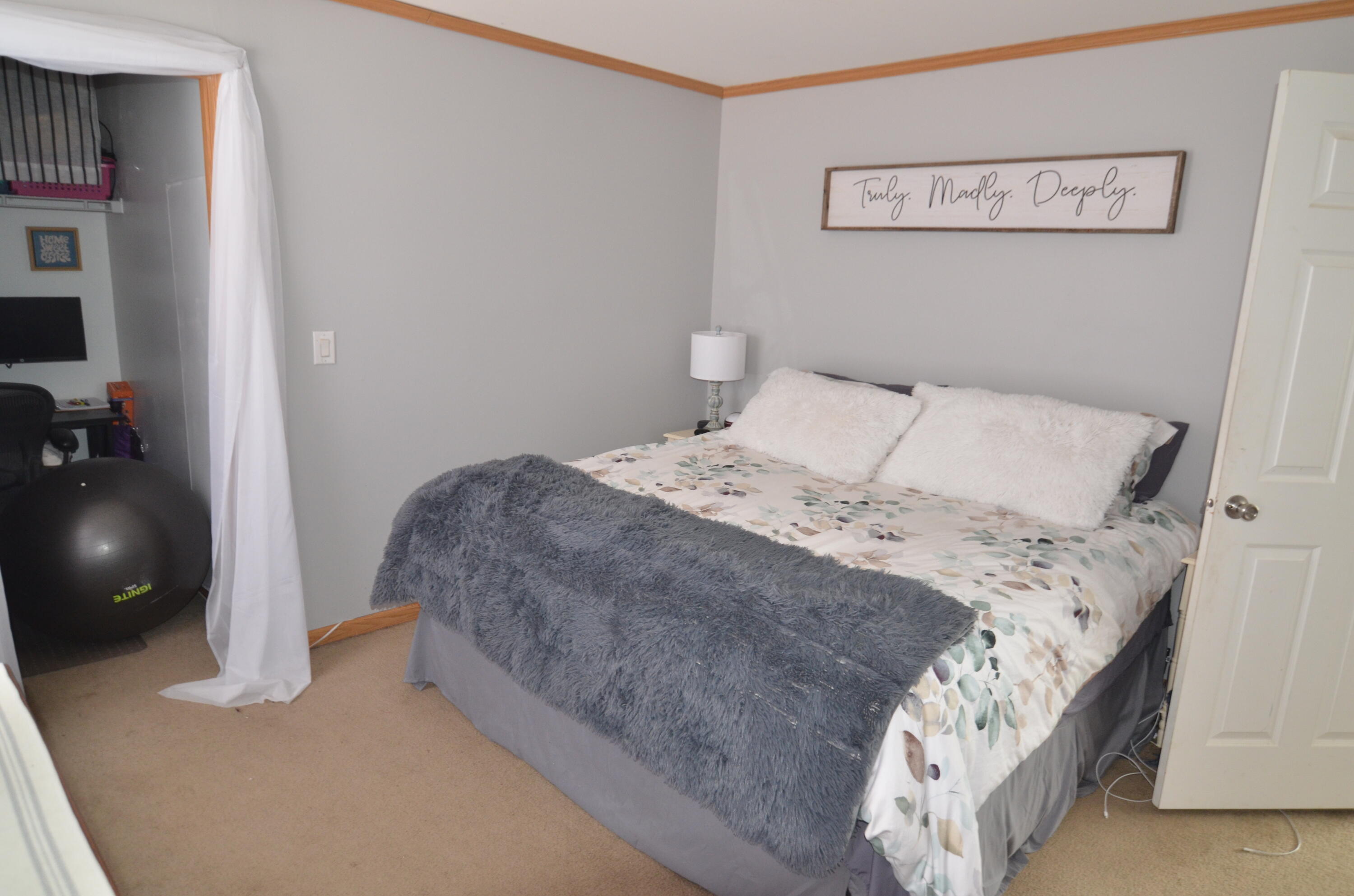 78 Loop Road South Searsport, ME 04974 - Photo 13 of 28 DSC_4544