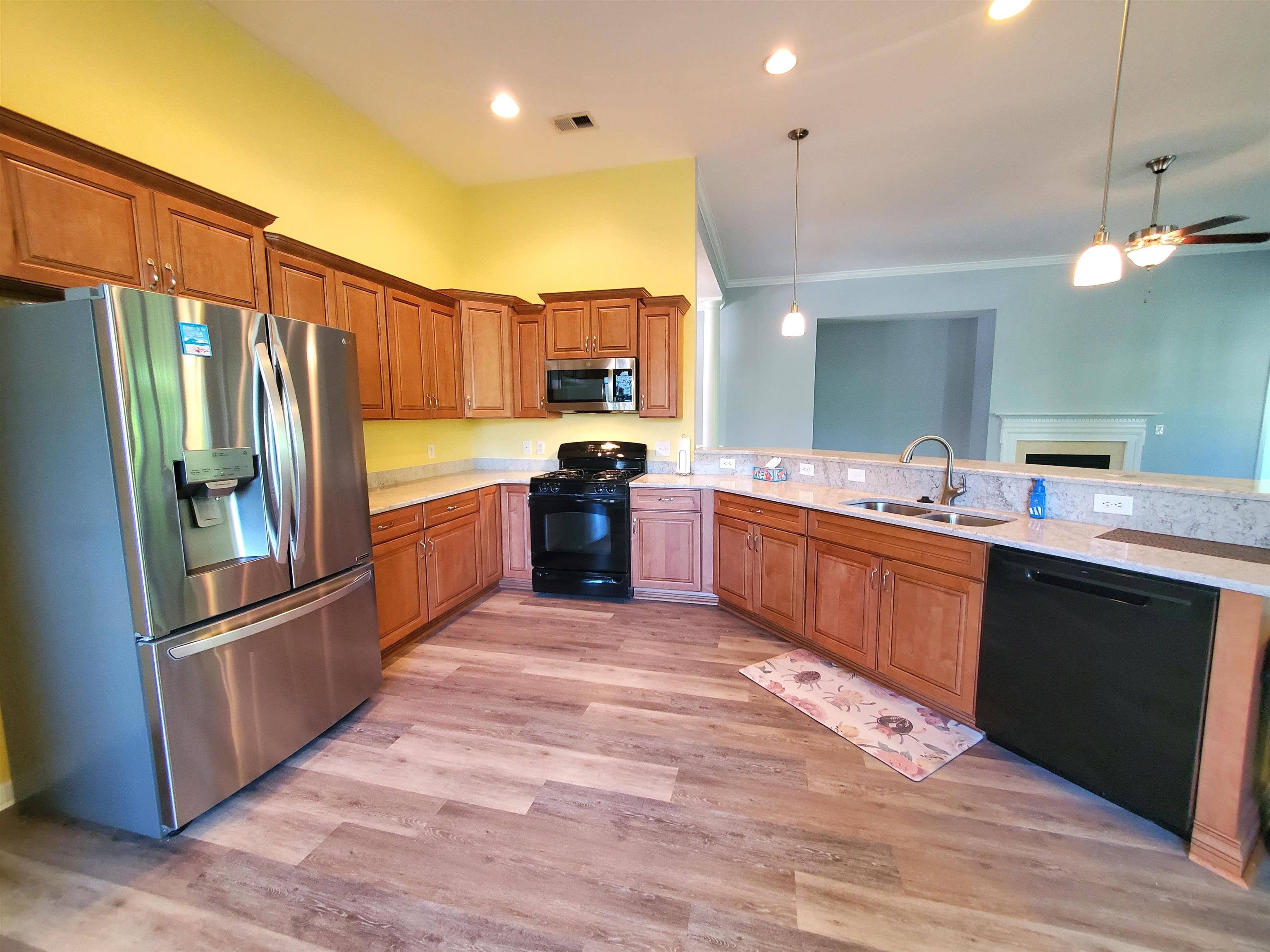 204 Chesterfield Court Surfside Beach, SC 29575 - Photo 13 of 52