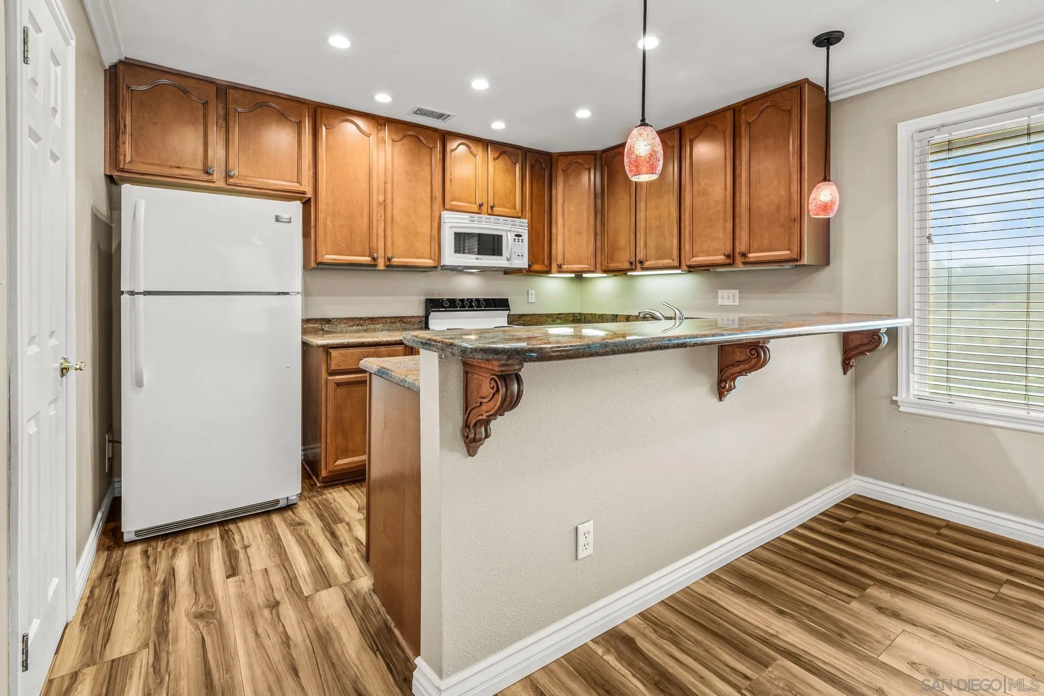 10401 Caminito Rimini San Diego, CA 92129 - Photo 6 of 22