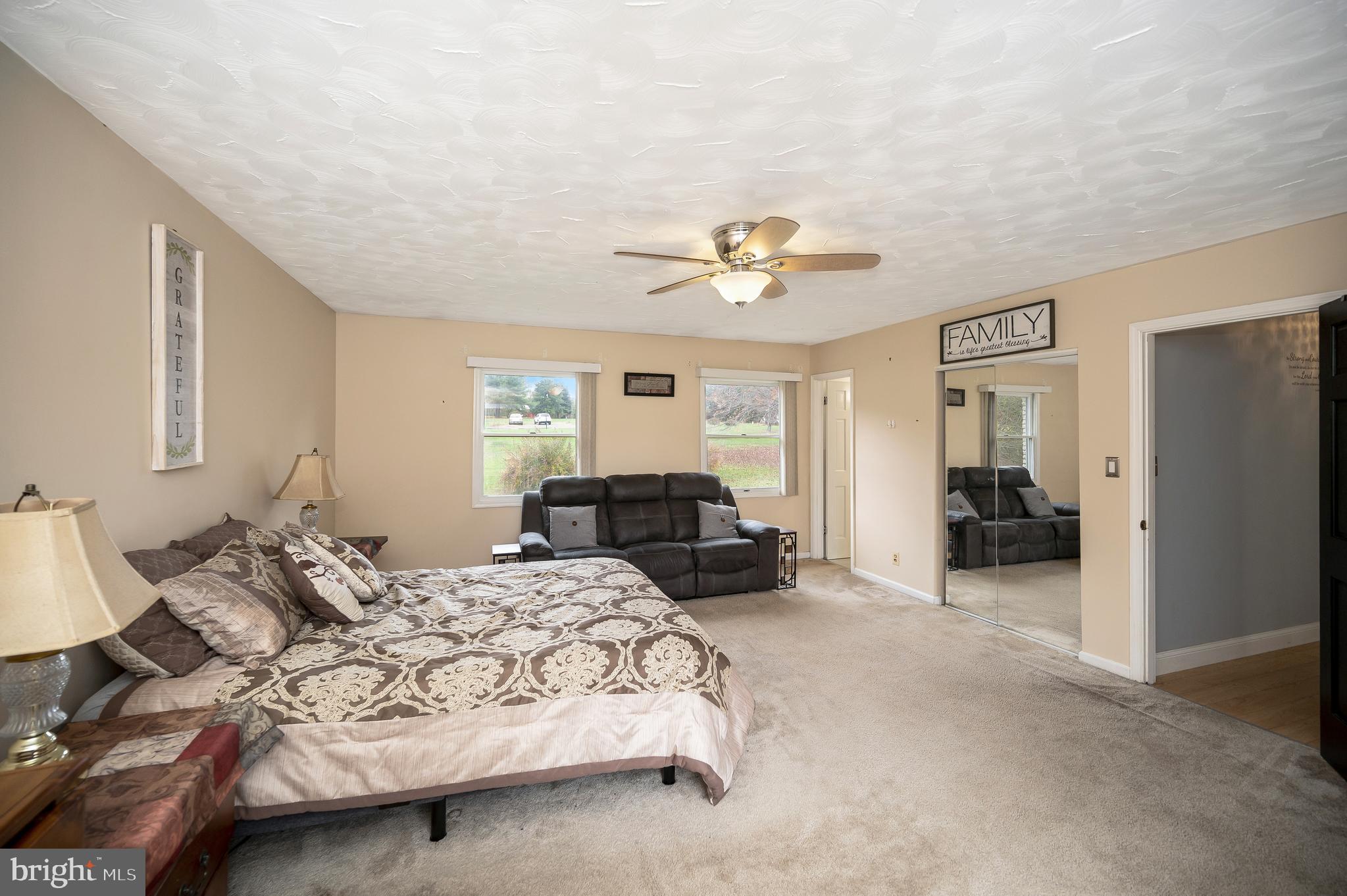 32480 Zoar Road Locust Grove, VA 22508 - Photo 12 of 37 Primary bedroom with room for sitting area