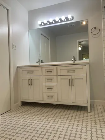 $1,900 | 417 Sikes Street, Houston, TX 77018