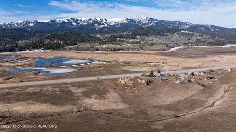 $995,000 | 115552 Highway 89, Alpine, WY 83128