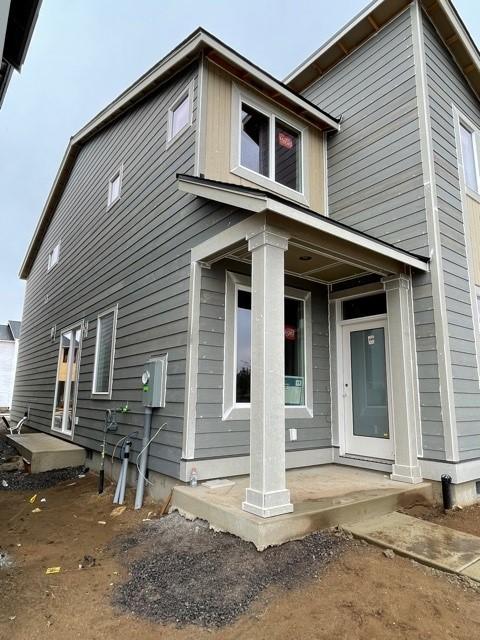 3729 Eagle Road Bend, OR 97701 - Photo 5 of 24 front porch and side yard