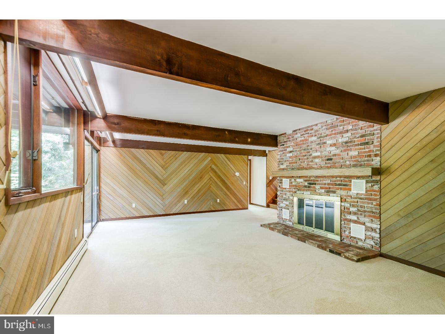 304 Irick Road Westampton, NJ 08060 - Photo 12 of 25 Family Room