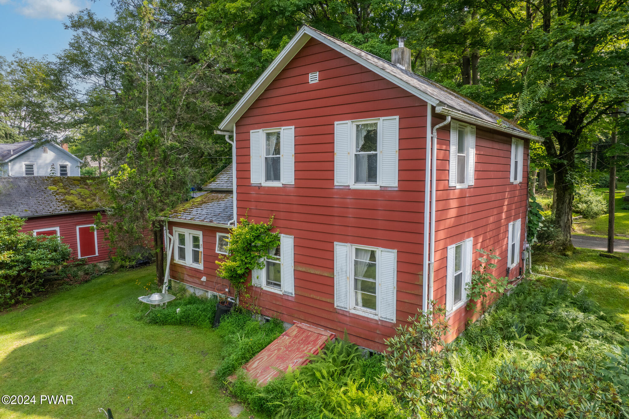 326 Rowe Street Hawley, PA 18428 - Photo 8 of 30 DJI_0781-Edit