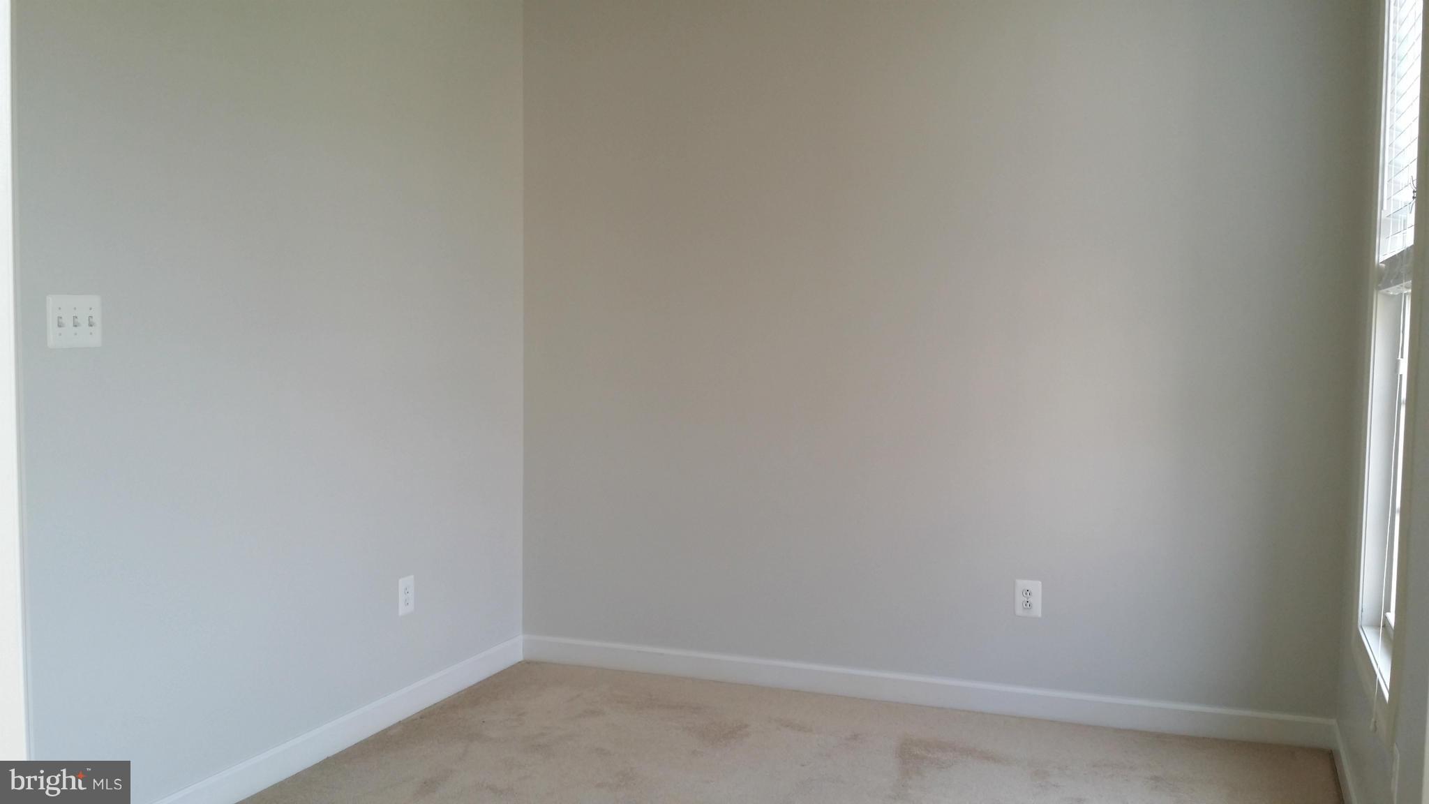 557 Cedar Spring Street Gaithersburg, MD 20877 - Photo 18 of 20 Bedroom