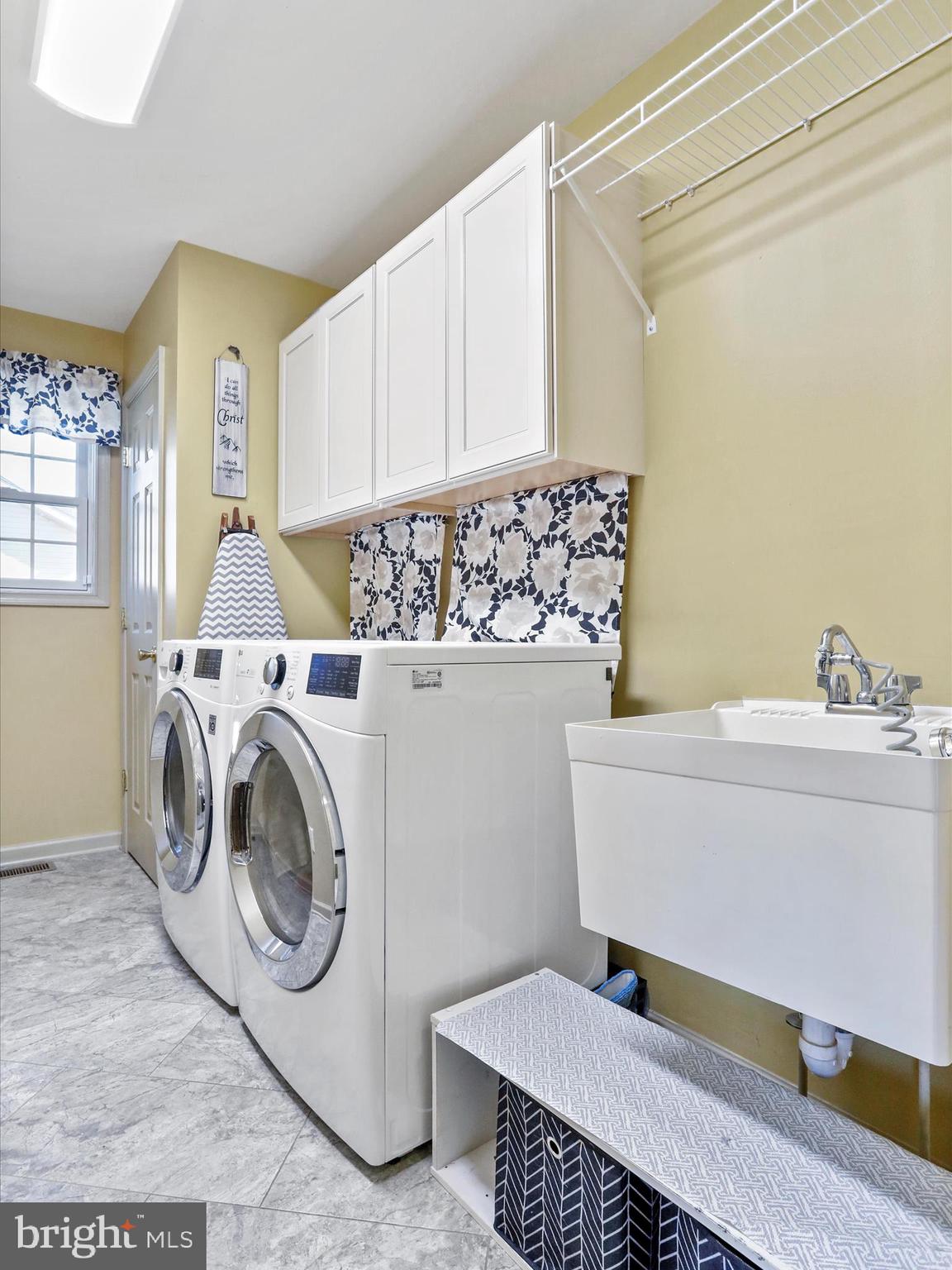 8297 Stottlemyer Road Waynesboro, PA 17268 - Photo 15 of 51 a utility room with dryer and washer