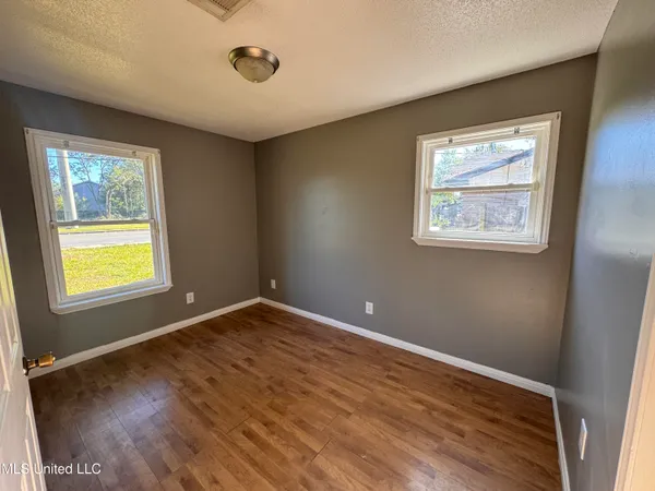 $124,900 | 4907 Old Mobile Avenue, Pascagoula, MS 39581