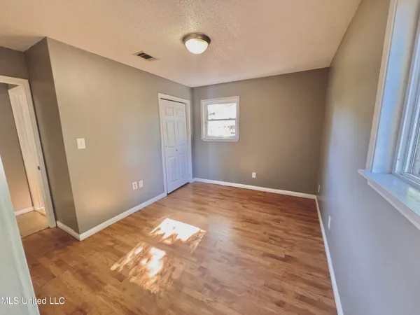 $124,900 | 4907 Old Mobile Avenue, Pascagoula, MS 39581