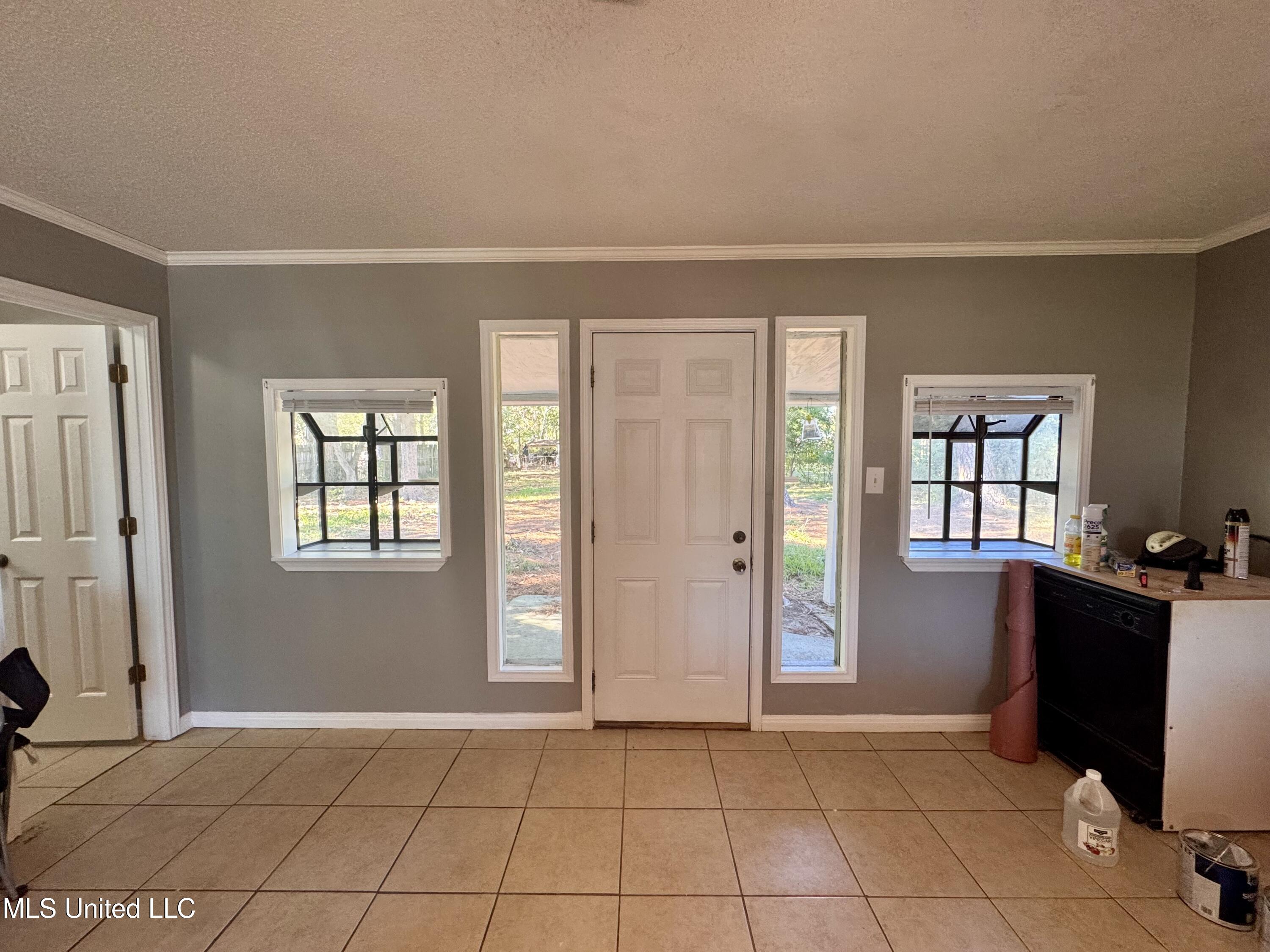 4907 Old Mobile Avenue Pascagoula, MS 39581 - Photo 27 of 33 IMG_8996