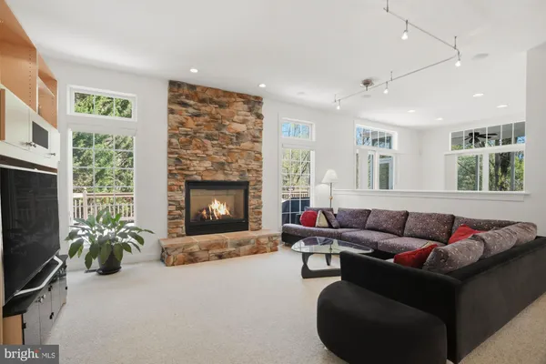 $1,400,000 | 5912 Tall Branches Pass, Clarksville, MD 21029