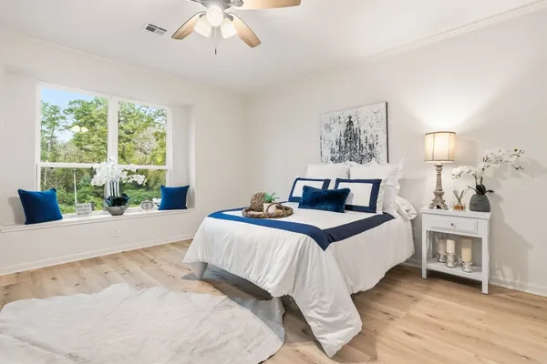 $379,990 | 1957 O'Grady Drive, Conroe, TX 77304