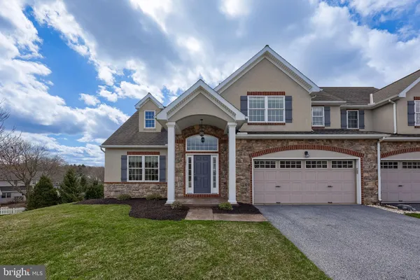 $619,900 | 101 Baneberry Lane, Lititz, PA 17543