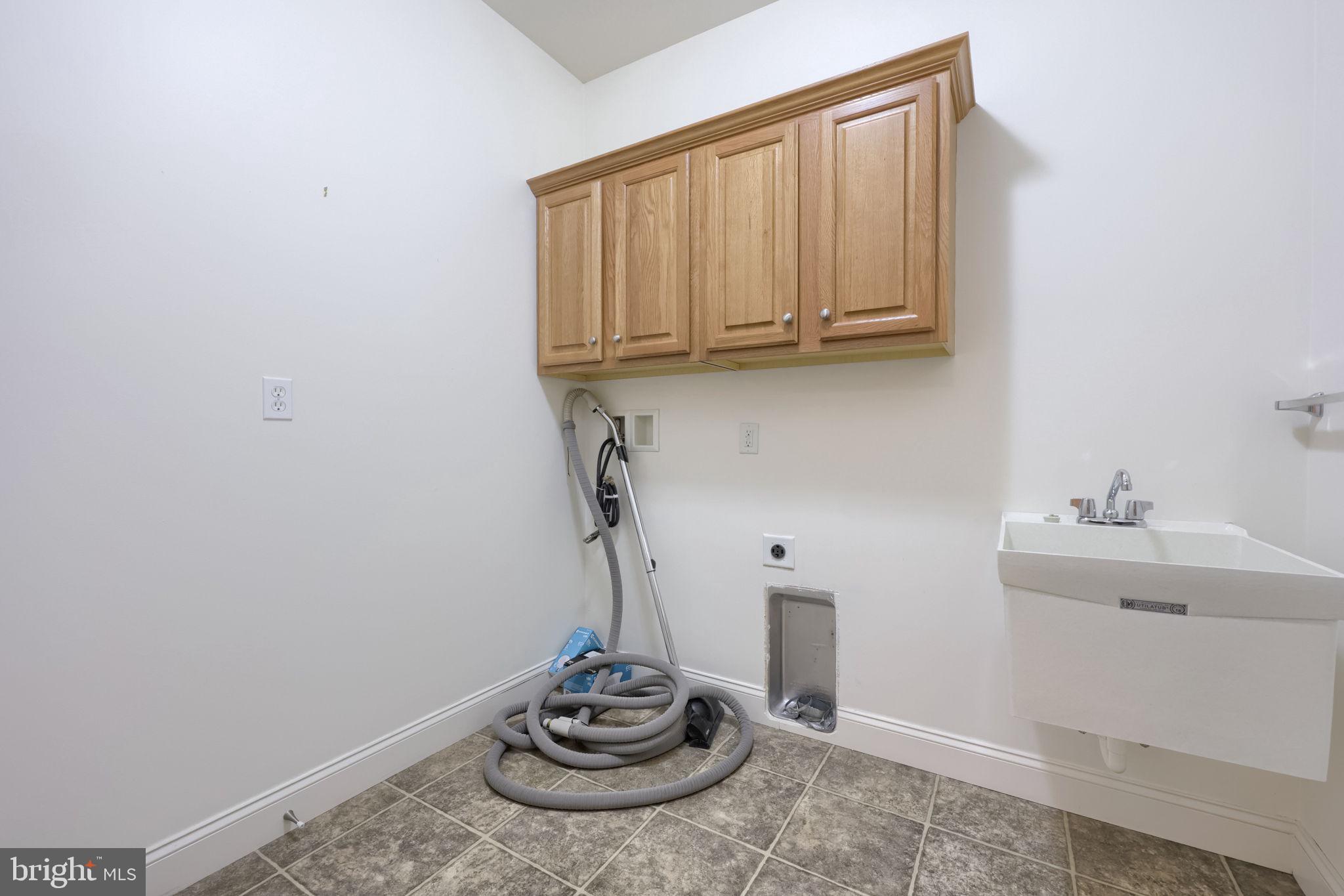 101 Baneberry Lane Lititz, PA 17543 - Photo 14 of 33