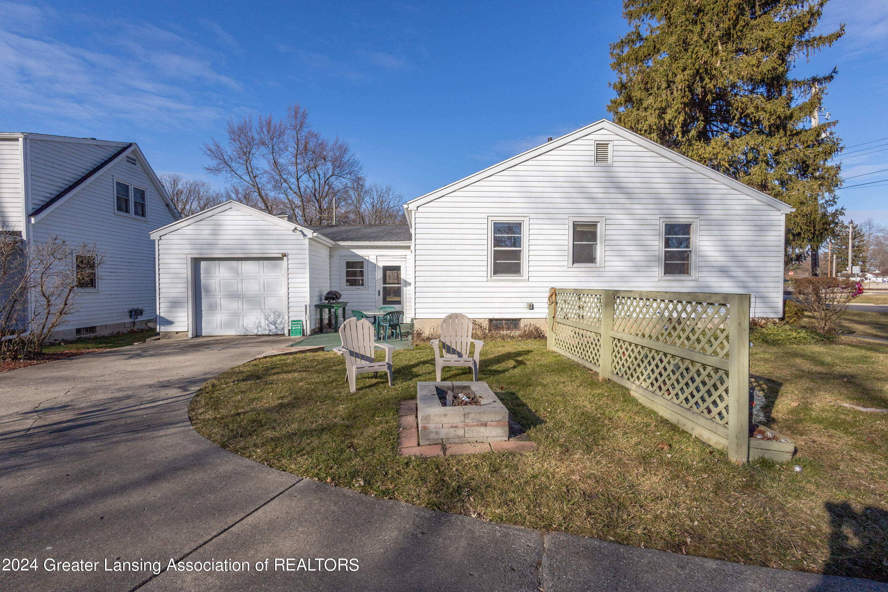 1203 Robins Road Lansing, MI 48917 - Photo 34 of 41 Robins-34