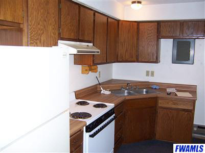207 West Main Street Butler, IN 46721 - Photo 10 of 12