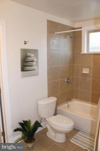 4066 Beach Road Dundalk, MD 21222 - Photo 11 of 30 Bath #2