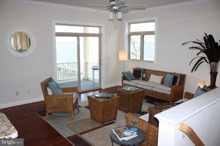 4066 Beach Road Dundalk, MD 21222 - Photo 20 of 30 Family Room