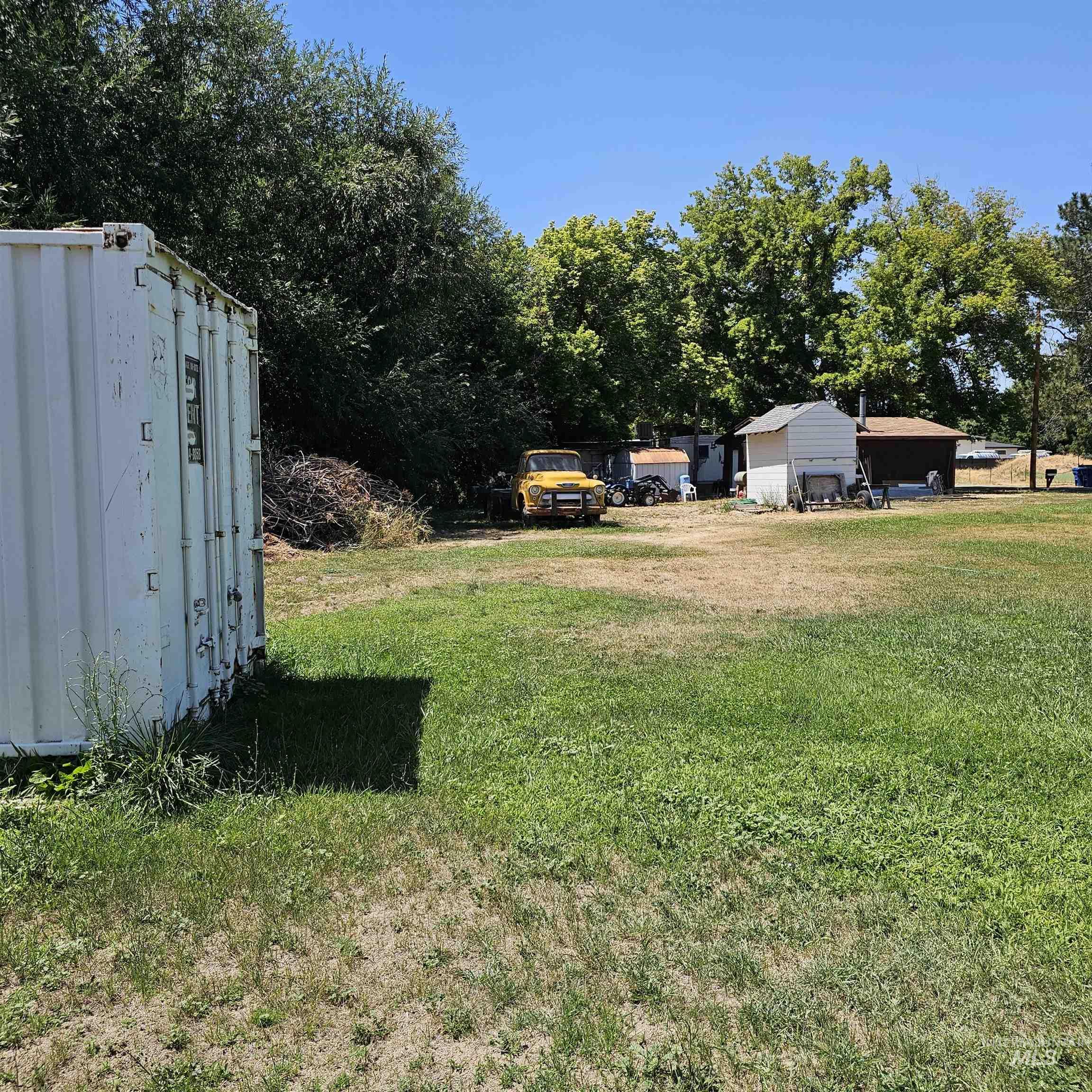 2141 East Syringa Street Eagle, ID 83616 - Photo 5 of 26 View of grassy yard