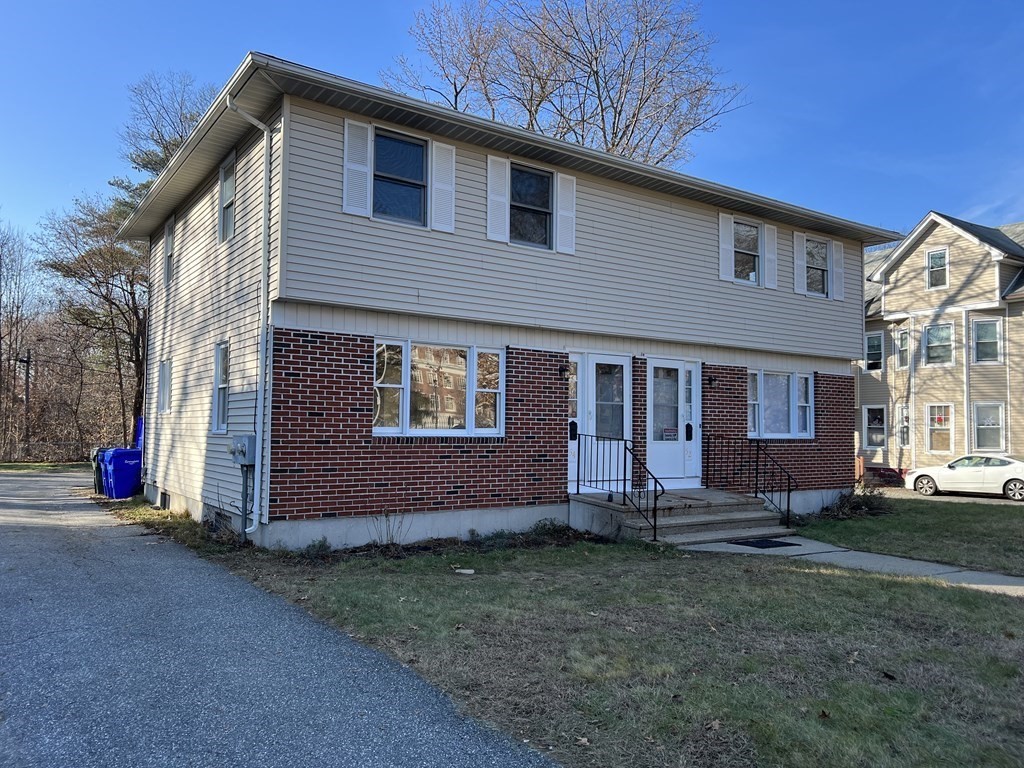 52-54 Benton Street Springfield, MA 01109 - Photo 1 of 21 Gallery Image 1