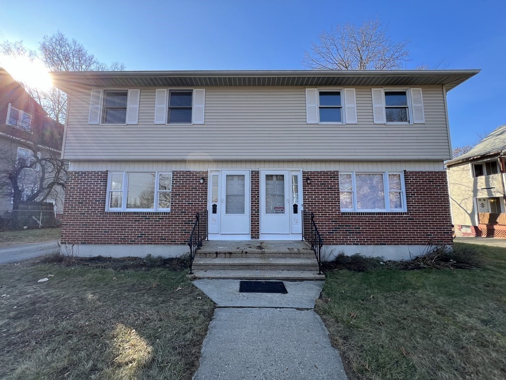 52-54 Benton Street Springfield, MA 01109 - Photo 3 of 21 Gallery Image 3