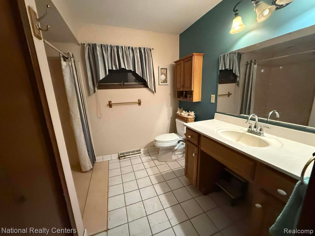 27125 Delos Road New Boston, MI 48164 - Photo 33 of 45 Gallery Image 33