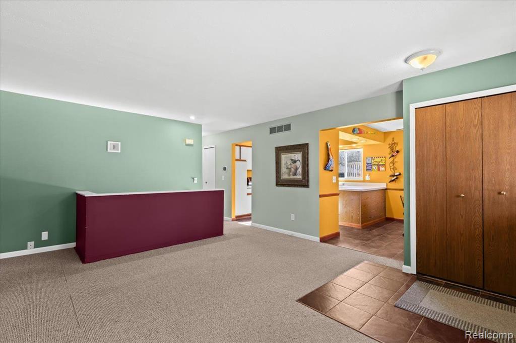 626 Glenwyth Road Brighton, MI 48116 - Photo 5 of 33