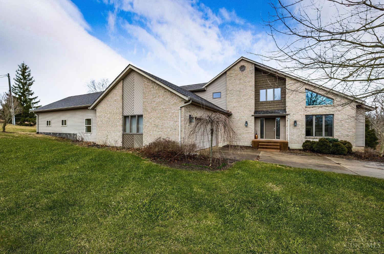3096 Hamilton New London Road Hamilton, OH 45013 - Photo 2 of 34