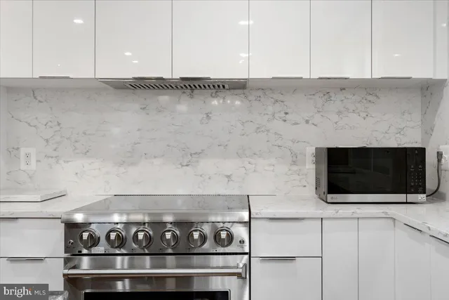 $6,300 | 3169 18th Street Northwest, Unit 3, Washington, DC 20010