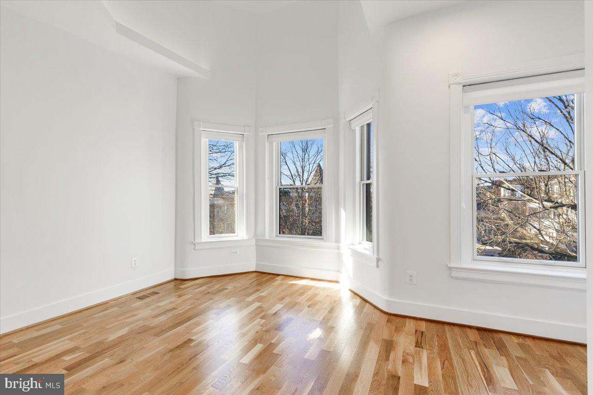 3169 18th Street Northwest, Unit 3 Washington, DC 20010 - Photo 33 of 45