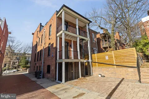 $5,990 | 3169 18th Street Northwest, Unit 3, Washington, DC 20010