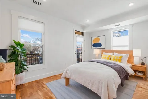 $5,990 | 3169 18th Street Northwest, Unit 3, Washington, DC 20010