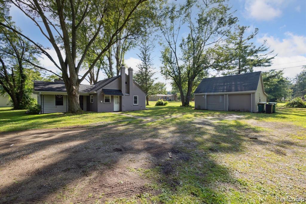 20830 Waltz Road New Boston, MI 48164 - Photo 2 of 23 Gallery Image 2