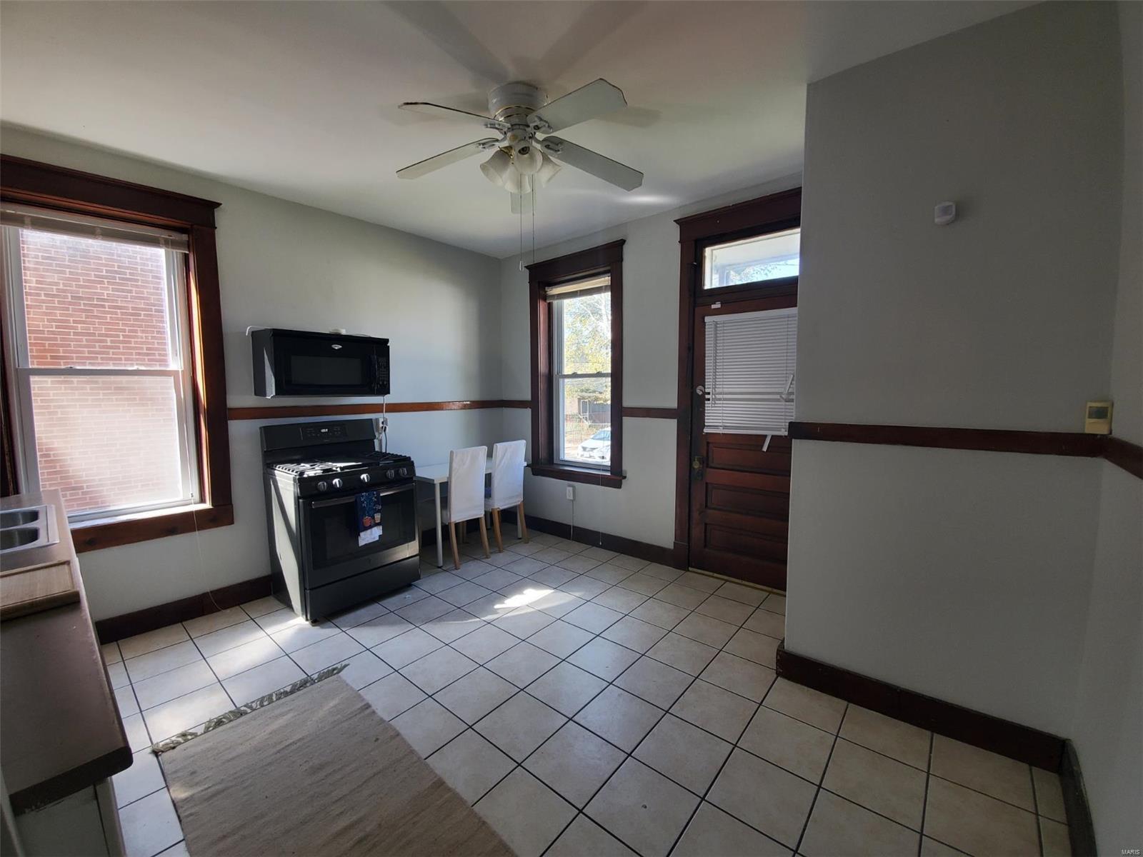 4643 Morgan Ford Road St. Louis, MO 63116 - Photo 10 of 48