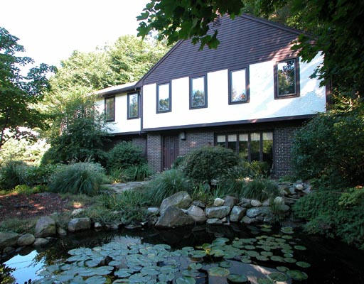 430 Quinobequin Road Newton, MA 02468 - Photo 1 of 4