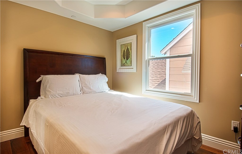 116 39th Street Newport Beach, CA 92663 - Photo 8 of 16