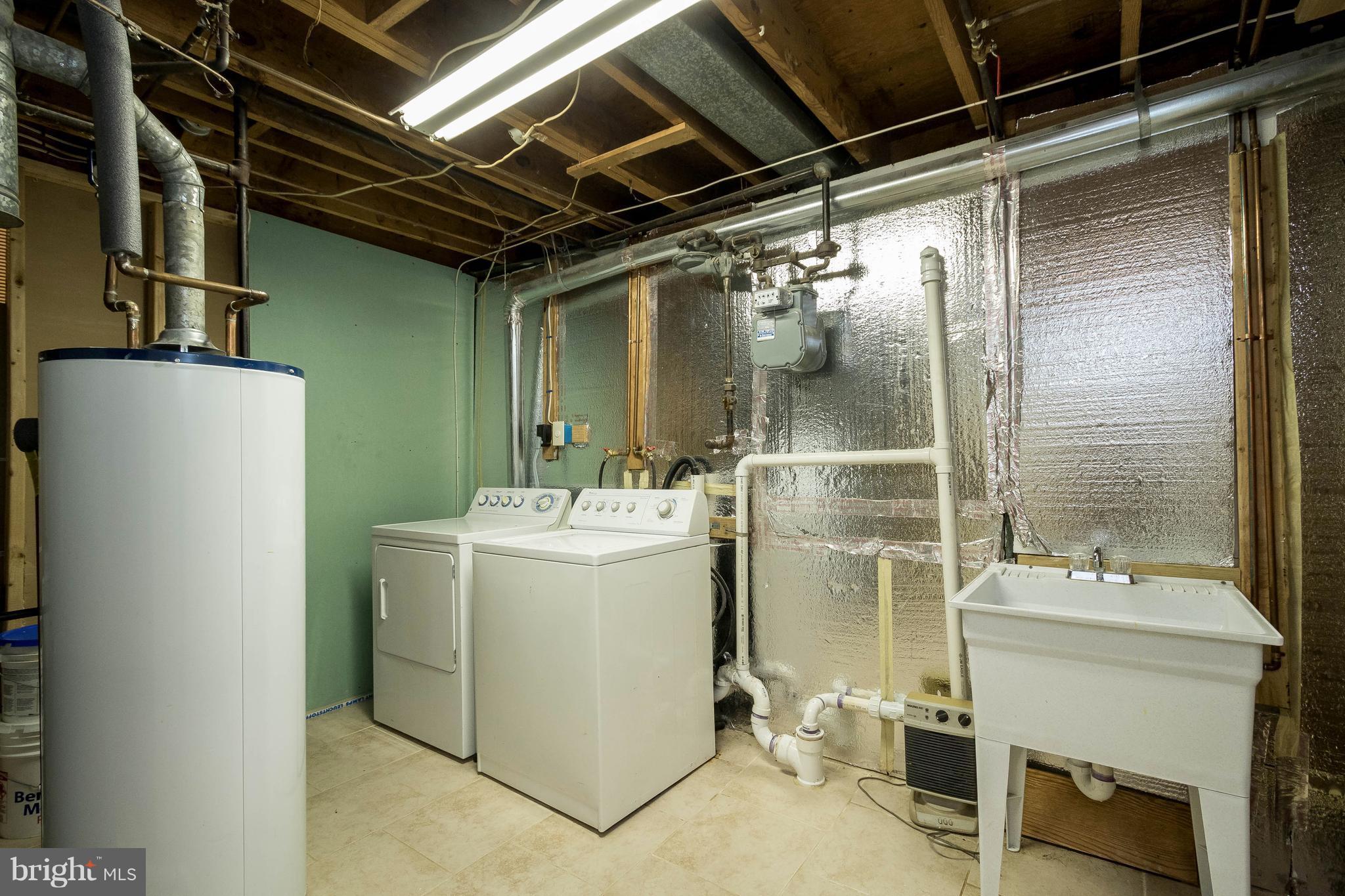6520 Haystack Road Alexandria, VA 22310 - Photo 14 of 20 Laundry room