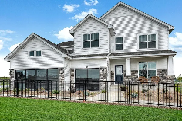 $625,000 | 528 Goldenrod Trail, Waconia, MN 55387