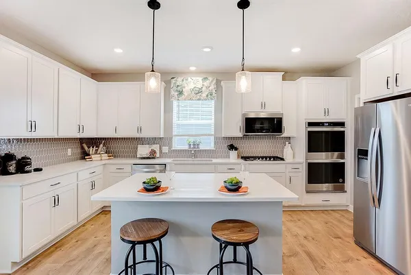 $625,000 | 528 Goldenrod Trail, Waconia, MN 55387