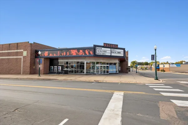 $625,000 | 528 Goldenrod Trail, Waconia, MN 55387