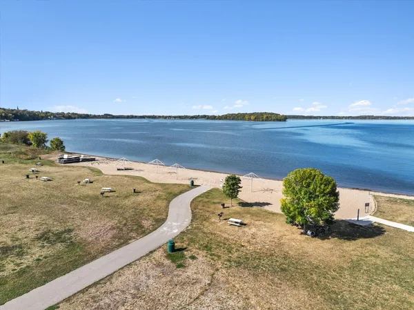 $625,000 | 528 Goldenrod Trail, Waconia, MN 55387